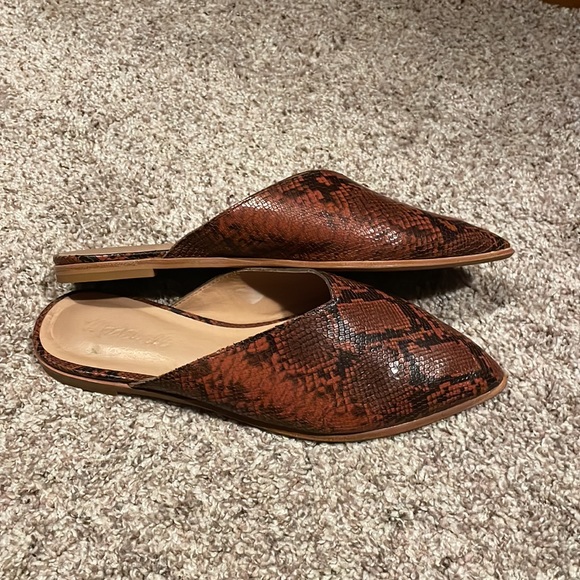 MADEWELL The Emilia Snakeskin Mule Slip On Leather Sandals Burgundy Black NEW - Picture 2 of 6